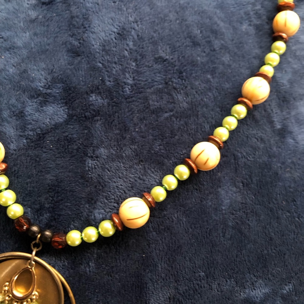 Handcrafted repurpose old brass fringe pendant Czech glass Pearl necklace - Picture 7 of 7